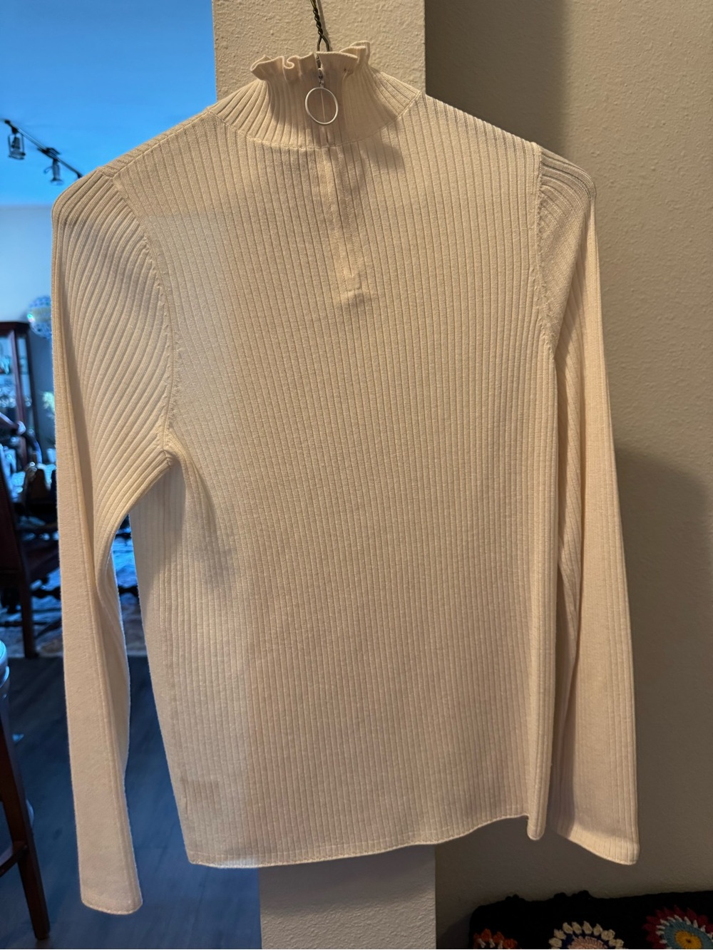Akris Punto Cream Ribbed Ruffle Turtleneck wool Sweater - Picture 3 of 7